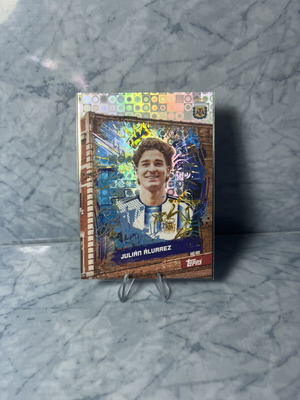 Julián Álvarez Silver Block Street Art 2026 Topps Argentina Team