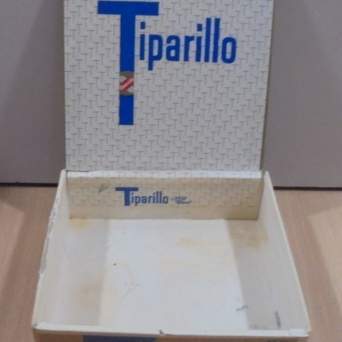 Tiparillo cigars old advertising cardboard box used, empty