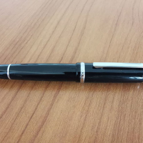 Jinhao luxury fountain pen new with smooth writing