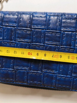 Women's blue wallet like new, convenient
