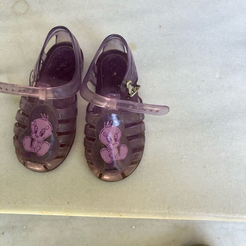 Children's transparent sandals with Tweety Bird character, size 22, new