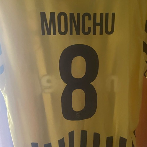 Aris Shirt Monchu M new with tags, size 8