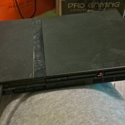 Sony PlayStation 2 Slim SCPH-77004 like new with Memory Card and Power Cable