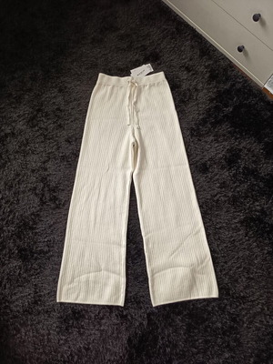 Knitted pants size M new beige