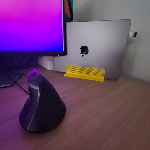 Macbook Pro stand 3D printed new