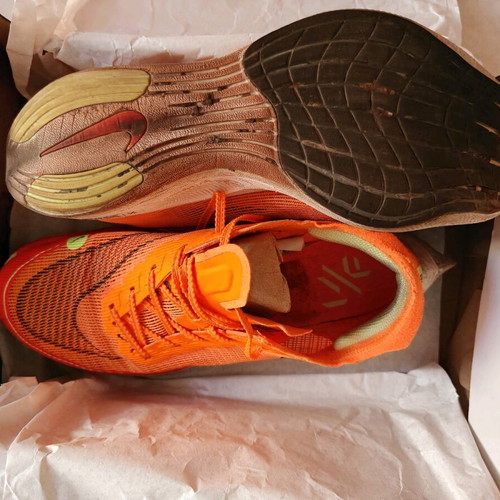 Nike running shoes used, size 42, orange
