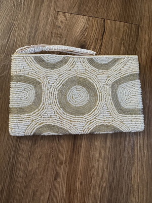Handbag embroidered with white sequins, new