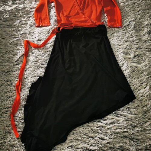 julia Bergovich orange short jacket