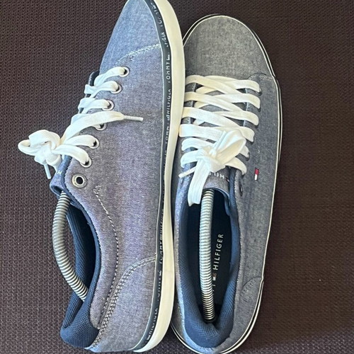 Tommy Hilfiger Sneakers Men’s size 43 very good condition light blue