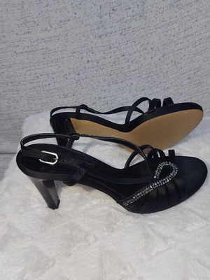 Women's black patent leather heeled sandals size 38 like new