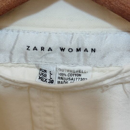 Zara white denim jacket like new, size L