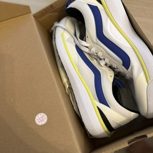 Vans Ultrarange sneakers size 43, white