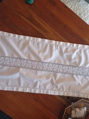 Handmade vintage table runner 60 years old, like new (122x40)