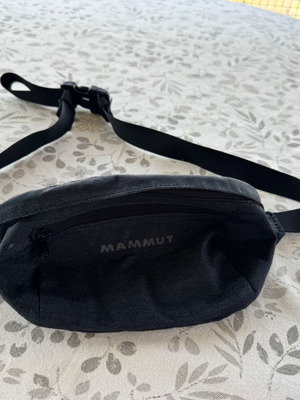 Mammut waist bag, grey, lightweight and practical