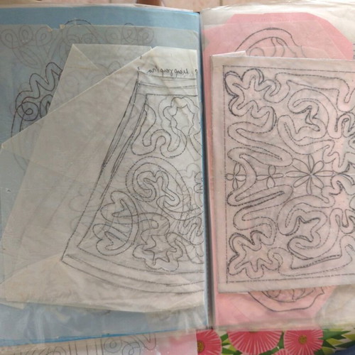 Folders with patterns for crochet and sewing used, pack of 2