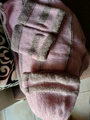 Handmade knitted set new, gray and pink, three pieces