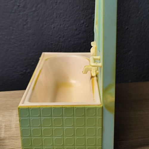 Vintage Happy Sisters bathroom furniture toy set used