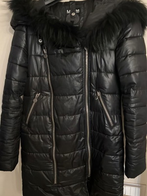 Μπουφάν Umm της Underground Music Movement με γούνα, σαν καινούργιο, μέγεθος M