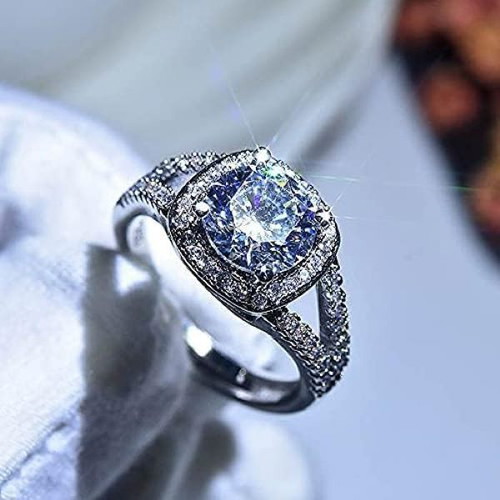 Women's ring new with white zirconia and silver plating