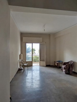 Διαμέρισμα 1ου ορόφου 80τμ με 2 υπνοδωμάτια, μπαλκόνια και θέα στη Λαρίσης