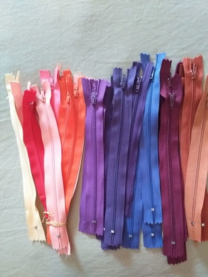 Plastic zippers 18 cm, pack of 50, new