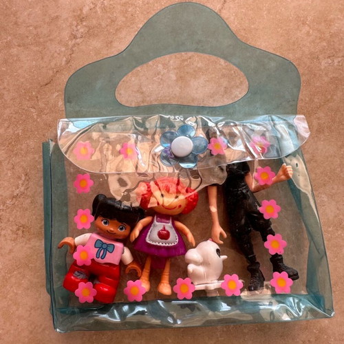 Small dolls used in a nice bag