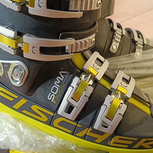 Fischer F9000 SOMA TEC racing ski boots new size 39 1/3