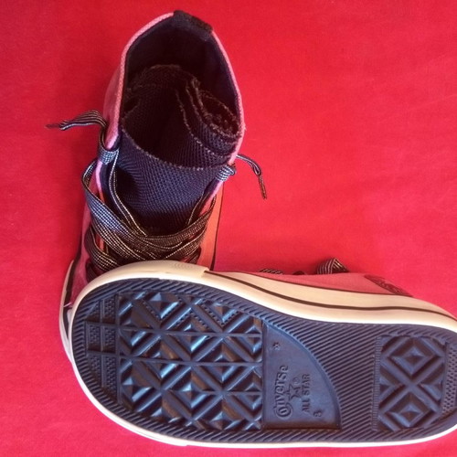 Παιδικά Converse All Star No 8 (EU 24) καινούργια ροζ αθλητικά παπούτσια