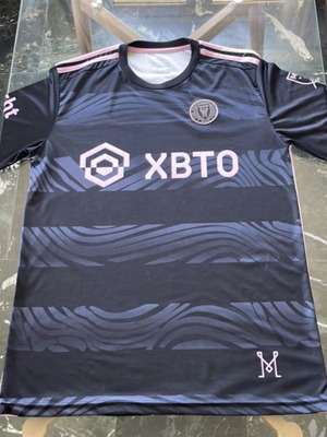 Football Jersey μέγεθος medium σαν καινούργιο, επίσημο αντίγραφο