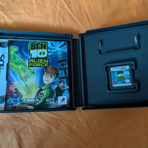 Ben 10 Alien Force Nintendo DS game like new with box and book