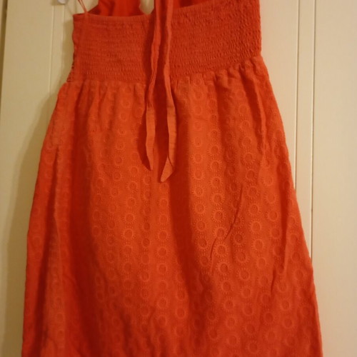 Paranoia short dress coral color like new, size M