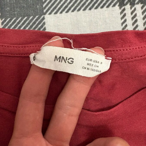 MNG T-shirt coral short sleeve like new, size small