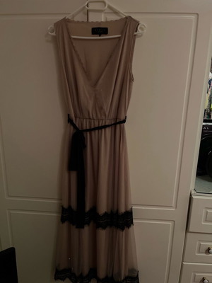 Φόρεμα Lynne μεταχειρισμένο, μπεζ, μέγεθος S