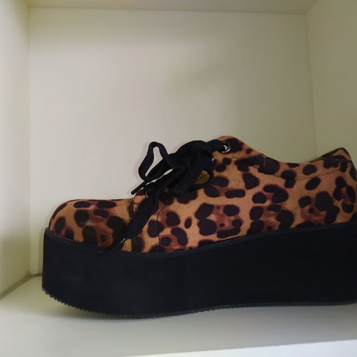 Bozikis leopard platform athletic shoes size 38 like new