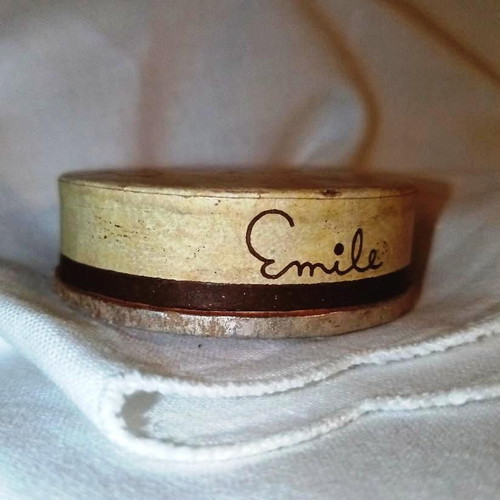 Emile rouge used vintage cardboard box