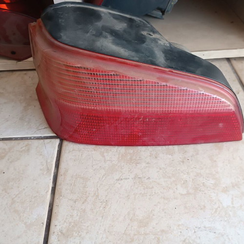 Πίσω αριστερό φανάρι για Peugeot 106 '96-'03 σαν καινούργιο