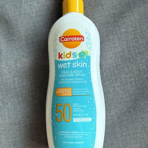 Carroten Kids Wet Skin Sunscreen Spray SPF 50 200ml new