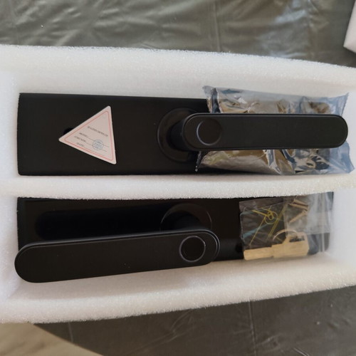 Smart door lock with fingerprint, code, IC card, key and app control