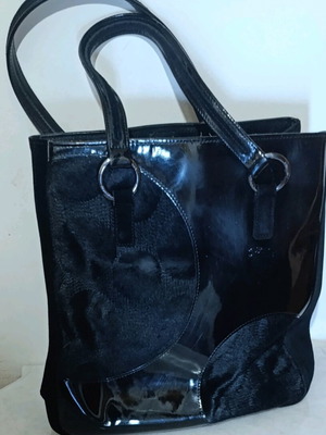 Τσάντα ώμου Longchamp μεταχειρισμένη, δερμάτινη σουέντ και λουστρίνι, μαύρη