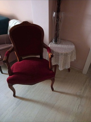 Louis Kenz Armchair like new