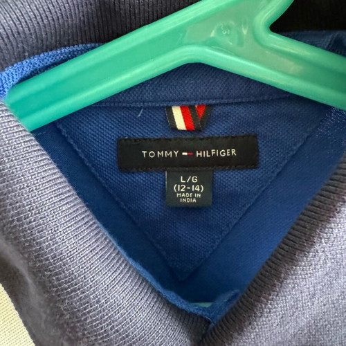 Polo μπλούζα Tommy Hilfiger για αγόρι Large 12-14 ετών σαν καινούργια, άσπρη και μπλε