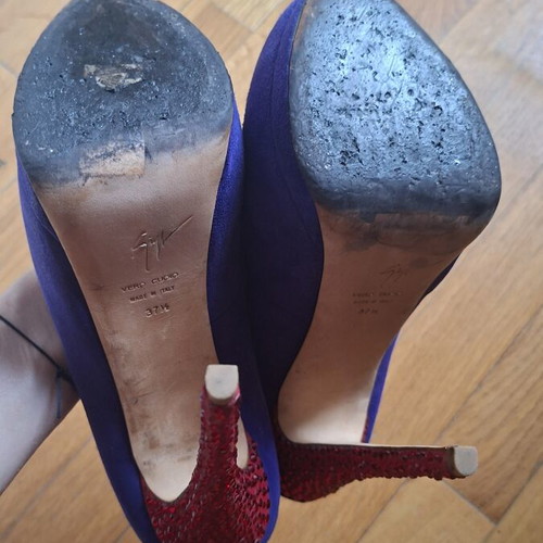 Giuseppe Zanotti heels size 37.5 like new, blue