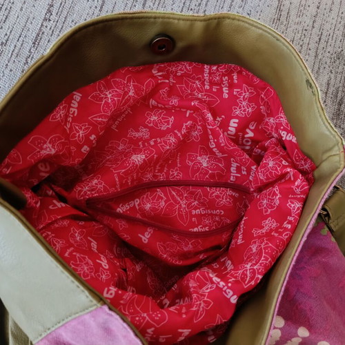 Desigual shoulder bag like new, pink and green