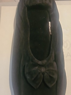 Black soft women's winter slippers new