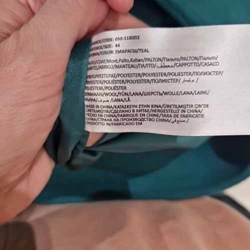BSB coat in green like new with belt and pockets