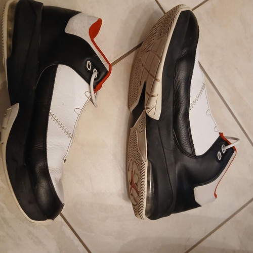 Air Jordan athletic shoes size 45 used for basketball and gym