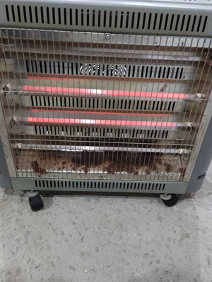 Silver кварцова печка с 4 лампи употребявана