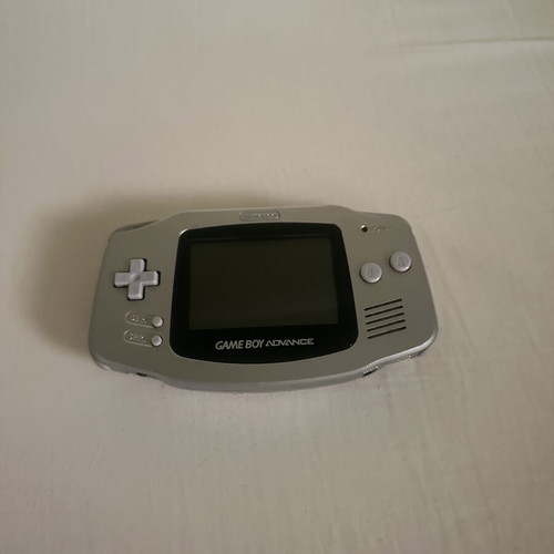 Nintendo GameBoy Advance silver console