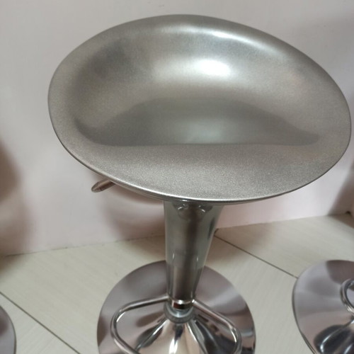 Bar stools like new, set of 3, silver