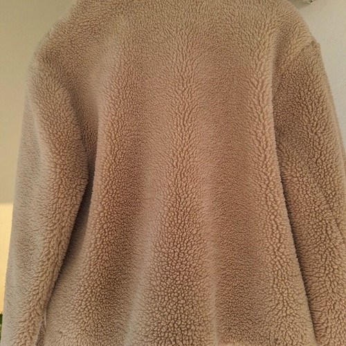 Zara short beige jacket like new with brown buttons and pockets
